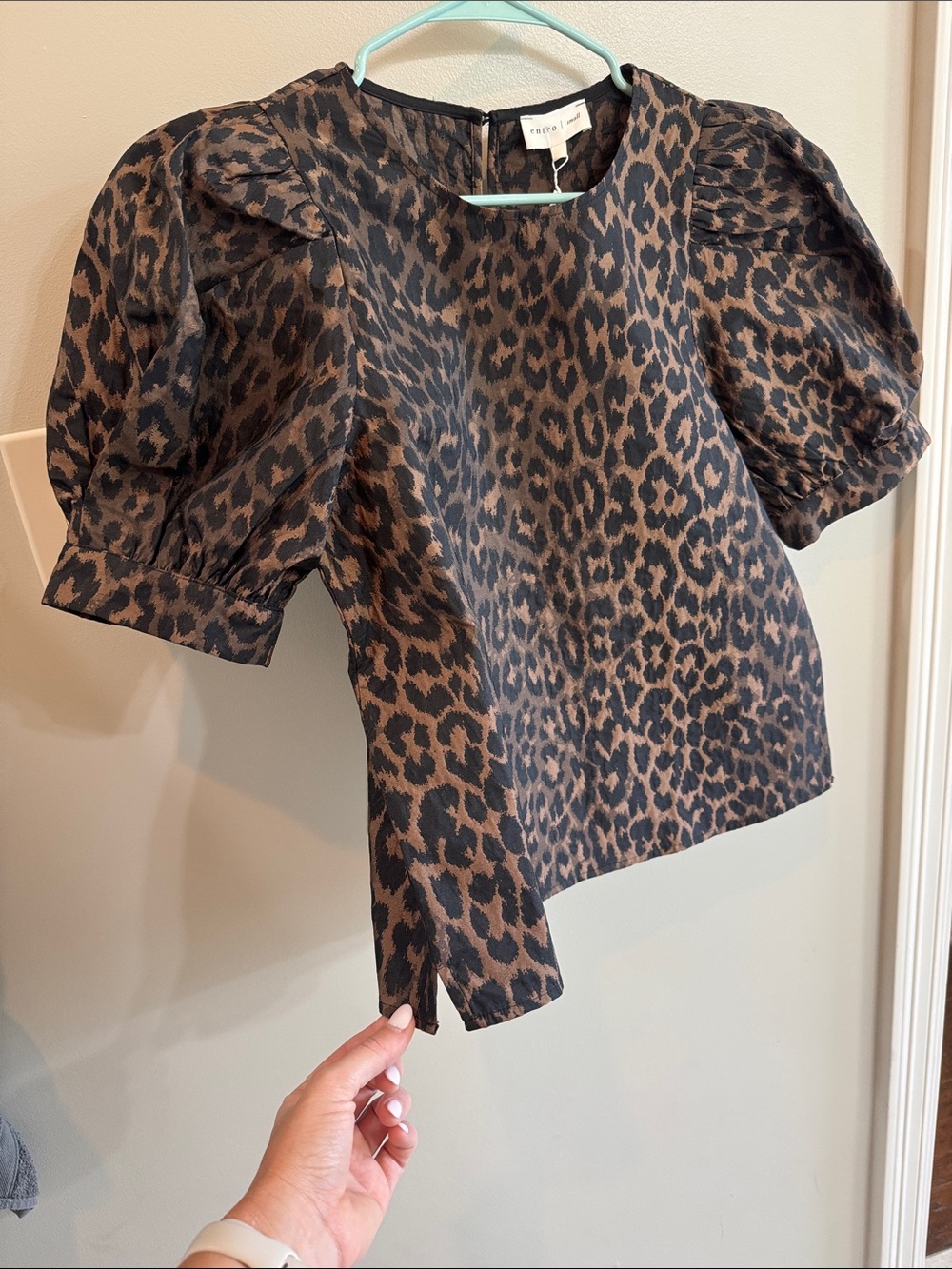 entro Leopard Print Puff Sleeve Blouse - Black and Brown - Picture 2 of 5